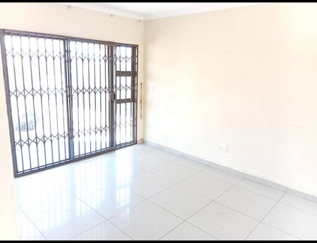3 BEDROOM HOUSE FOR SALE IN DAWN PARK EXT